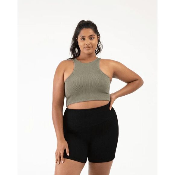 Bloch Crinkle Play Racer Tank in Washed Moss Size Extra Small - Picture 3 of 4